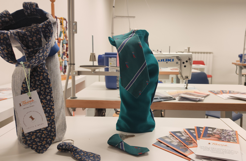 Vesti Solidale: la sartoria Taivè apre il nuovo laboratorio